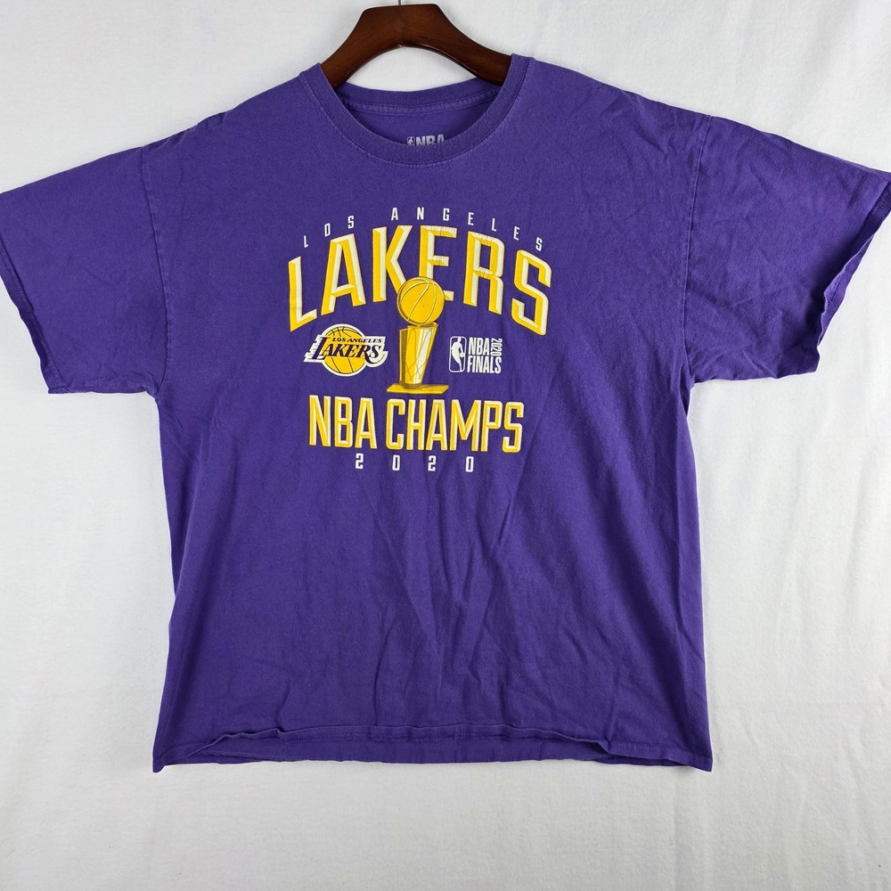 NBA Los Angeles Lakers 2020 NBA Champs Trophy Graphic Men's T-Shirt Purple XL